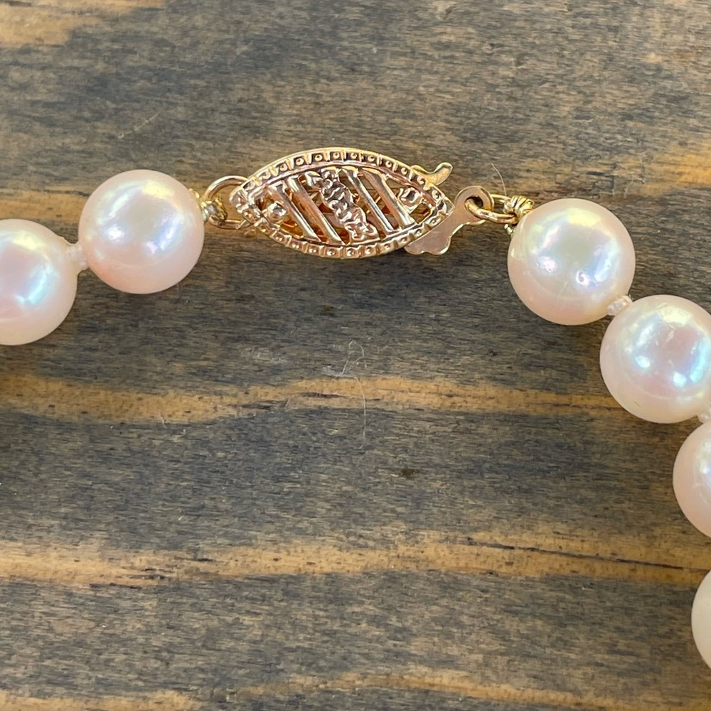 14k Gold & Pearl Bracelet - Picture 2 of 8